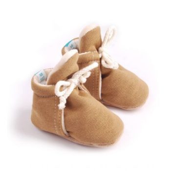 Bézs megkötős puhatalpú csizmácska