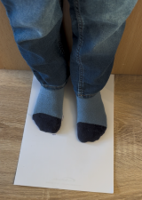 Így mérd meg helyesen a gyereked lábát otthon!